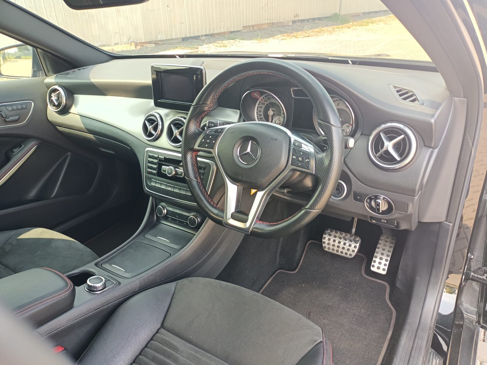 2015 Mercedes Benz GLA 2015 Mercedes Benz GLA