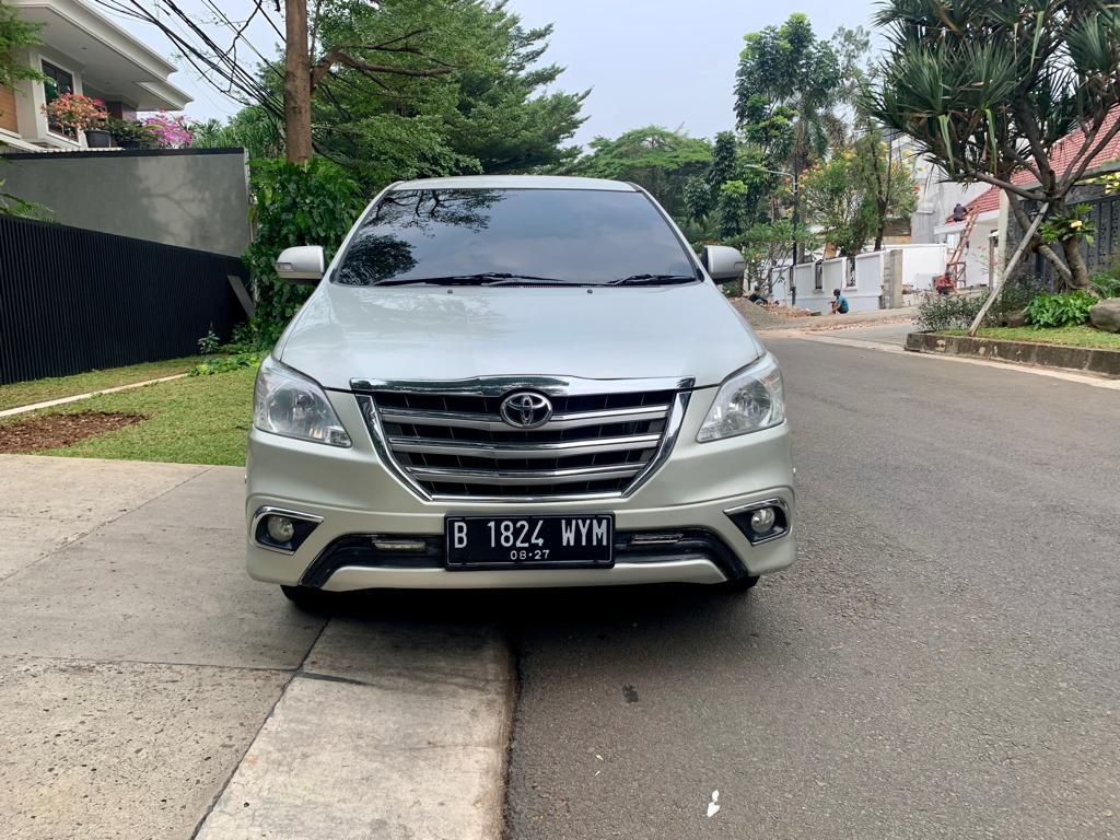 2013 Toyota Innova 2013 Toyota Innova