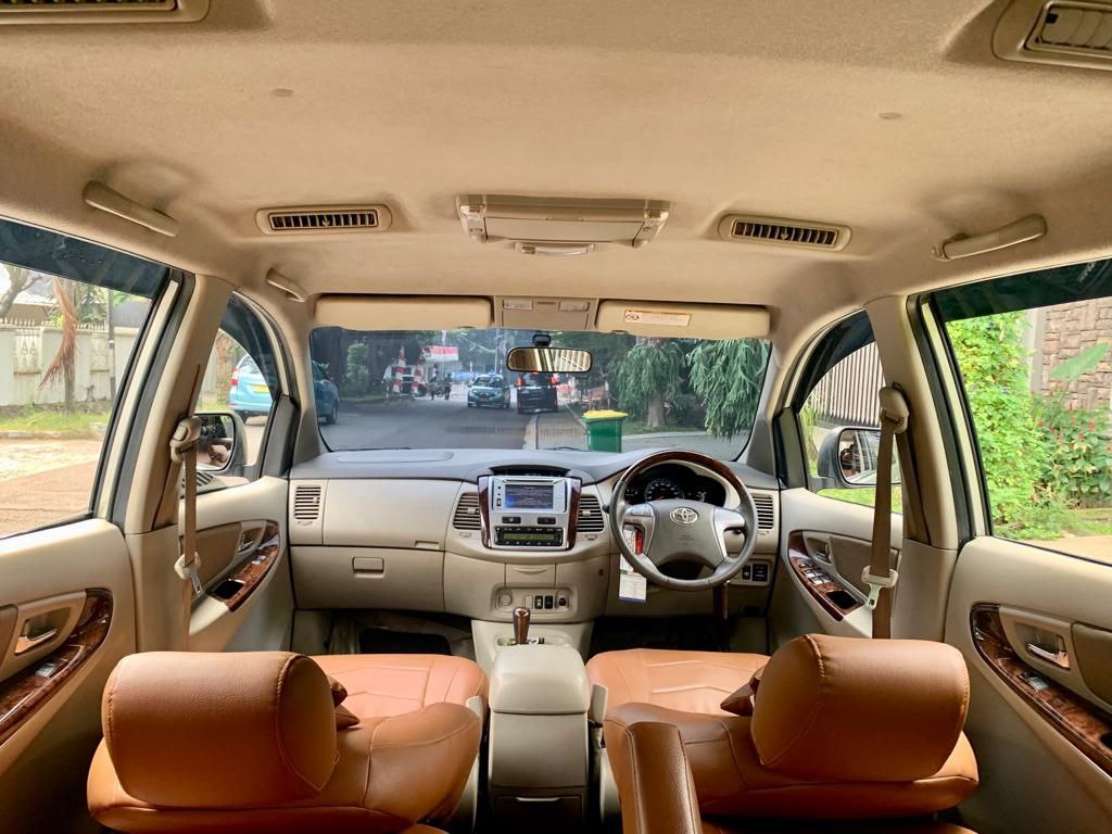 2013 Toyota Innova 2013 Toyota Innova