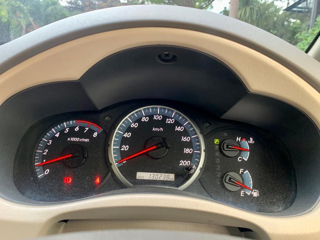 2013 Toyota Innova 2013 Toyota Innova