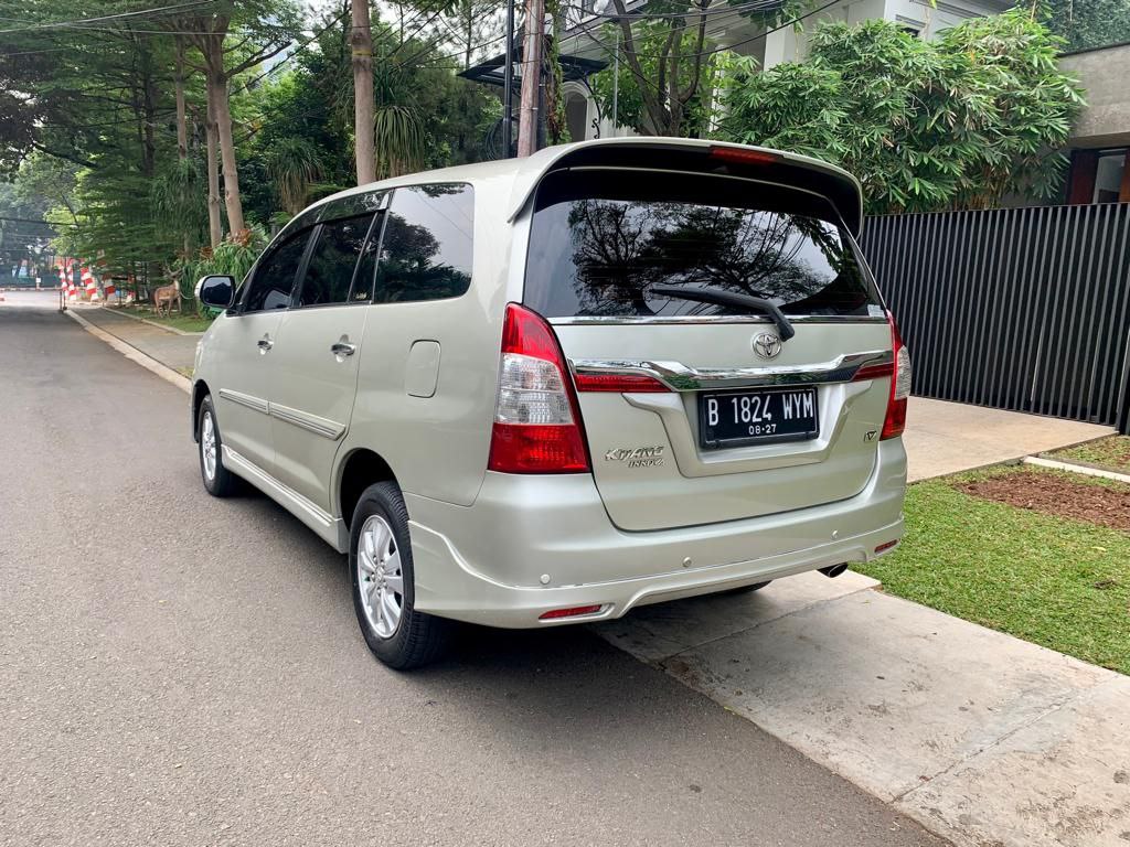 2013 Toyota Innova 2013 Toyota Innova