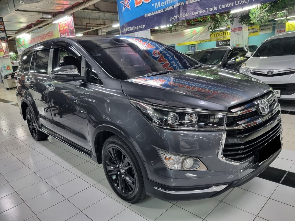 Old 2018 Toyota Kijang Innova REBORN 2.4 Q AT DIESEL VENTURER REBORN 2.4 Q AT DIESEL VENTURER