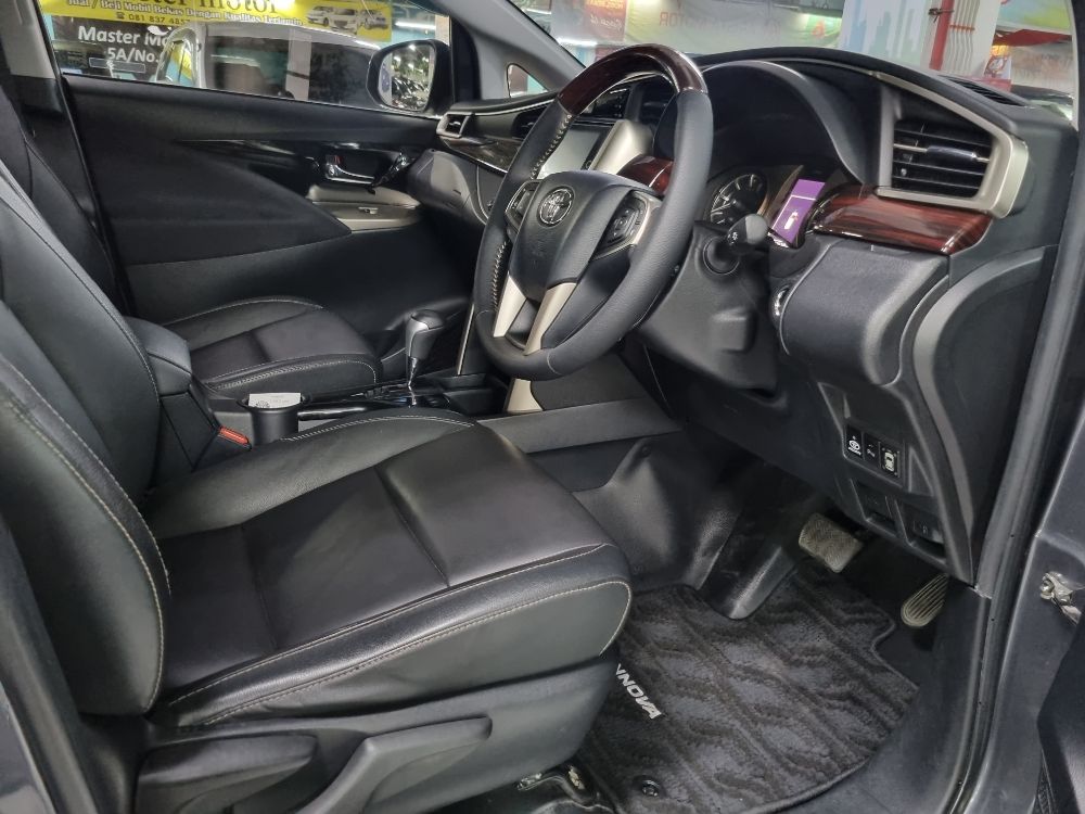 Used 2018 Toyota Kijang Innova REBORN 2.4 Q AT DIESEL VENTURER REBORN 2.4 Q AT DIESEL VENTURER for sale