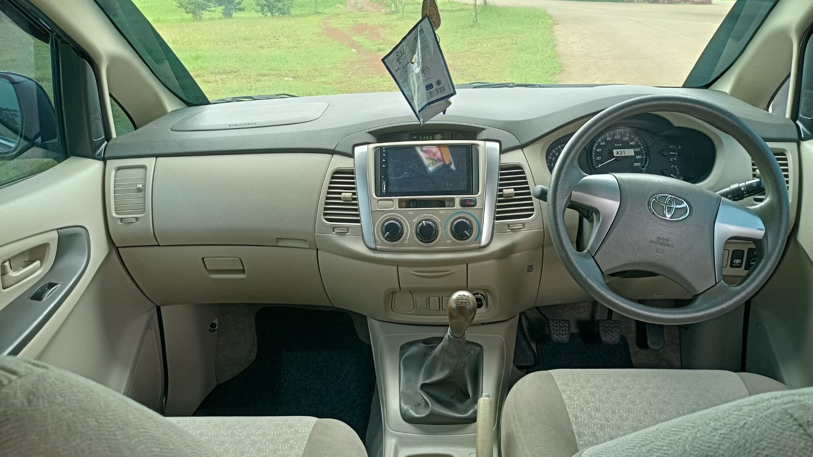 2015 Toyota Innova 2015 Toyota Innova