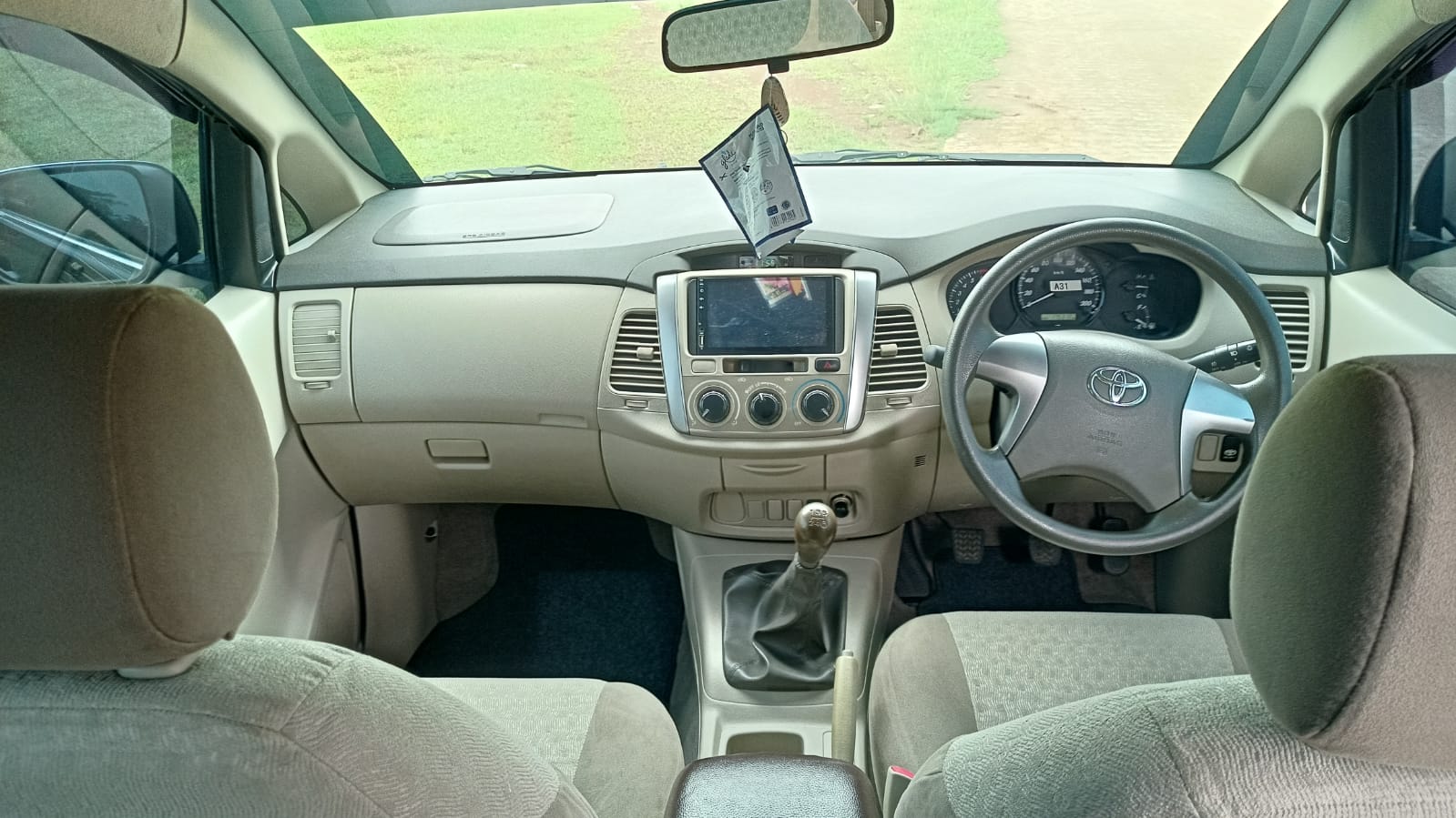 2015 Toyota Innova 2015 Toyota Innova