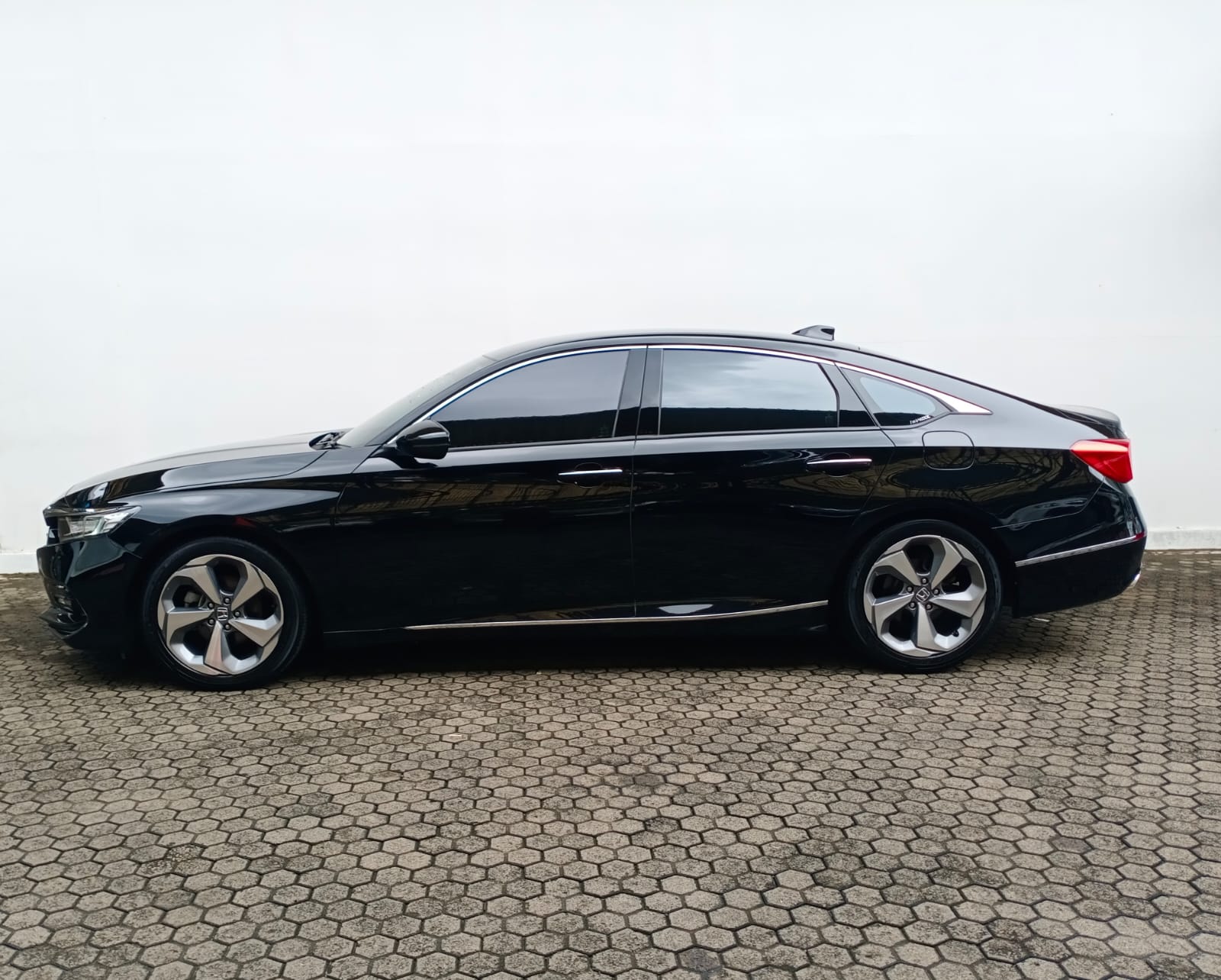 2023 Honda Accord 1.5L Turbo AT 2023 Honda Accord 1.5L Turbo AT