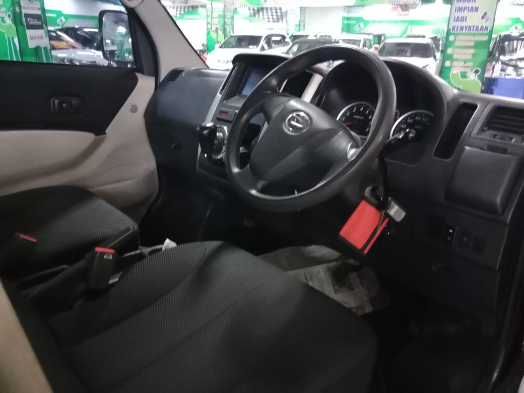 Old 2015 Daihatsu Luxio  HI 1.5 M/T HI 1.5 M/T