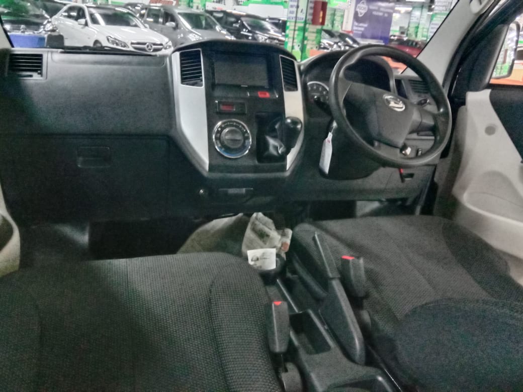 Used 2015 Daihatsu Luxio  HI 1.5 M/T HI 1.5 M/T for sale