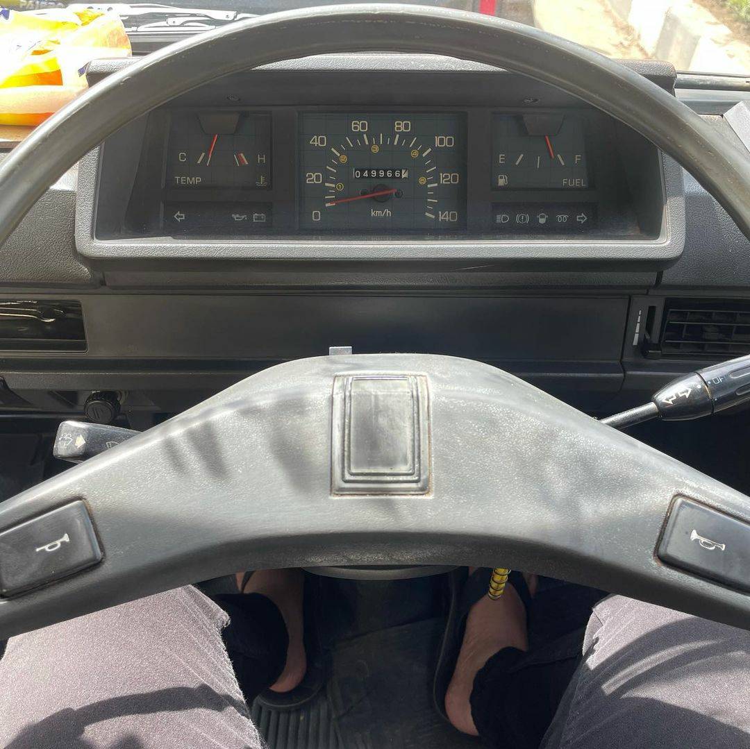 2007 Mitsubishi L300 Minibus Standard 2007 Mitsubishi L300 Minibus Standard