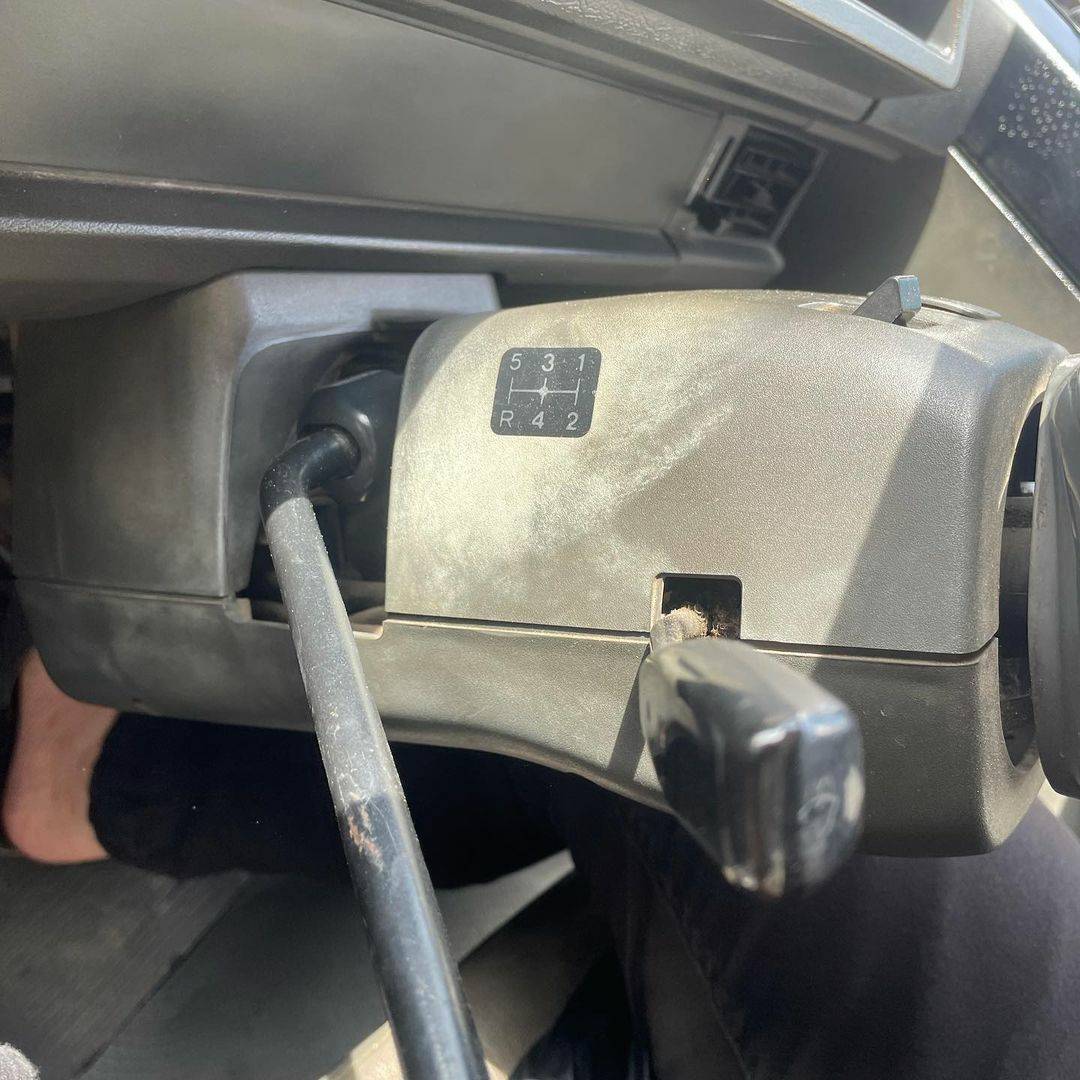 2007 Mitsubishi L300 Minibus Standard 2007 Mitsubishi L300 Minibus Standard