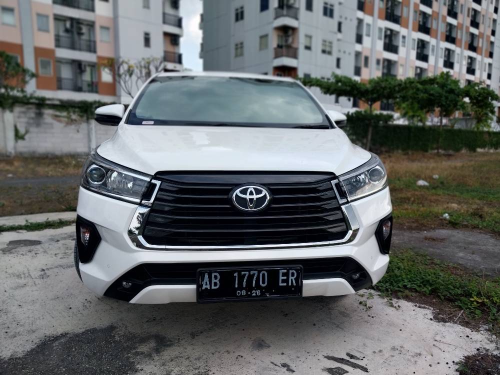 Second Hand 2022 Toyota Kijang Innova 2.0 V MT