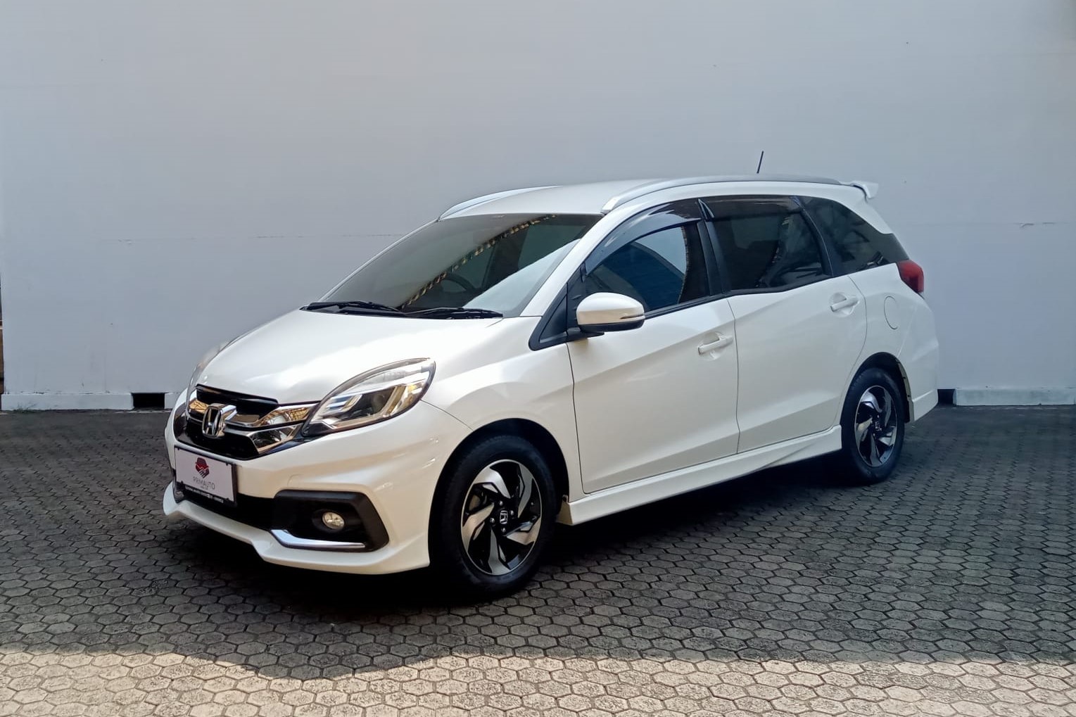 2016 Honda Mobilio  RS CVT Bekas 2016 Honda Mobilio  RS CVT Bekas