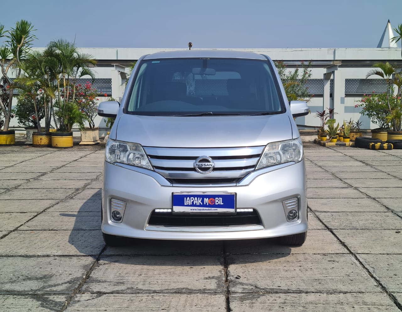 Second Hand 2013 Nissan Serena Second Hand 2013 Nissan Serena