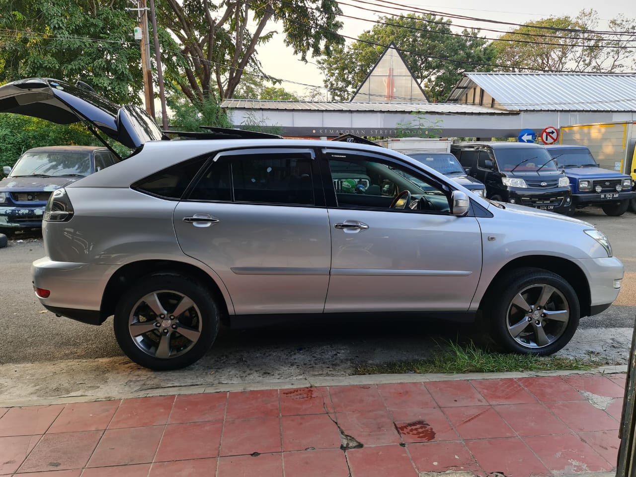 2010 Toyota Harrier 2010 Toyota Harrier