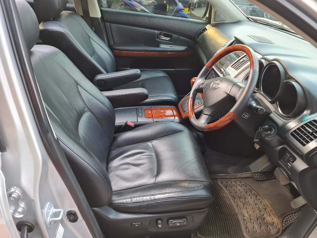 2010 Toyota Harrier 2010 Toyota Harrier