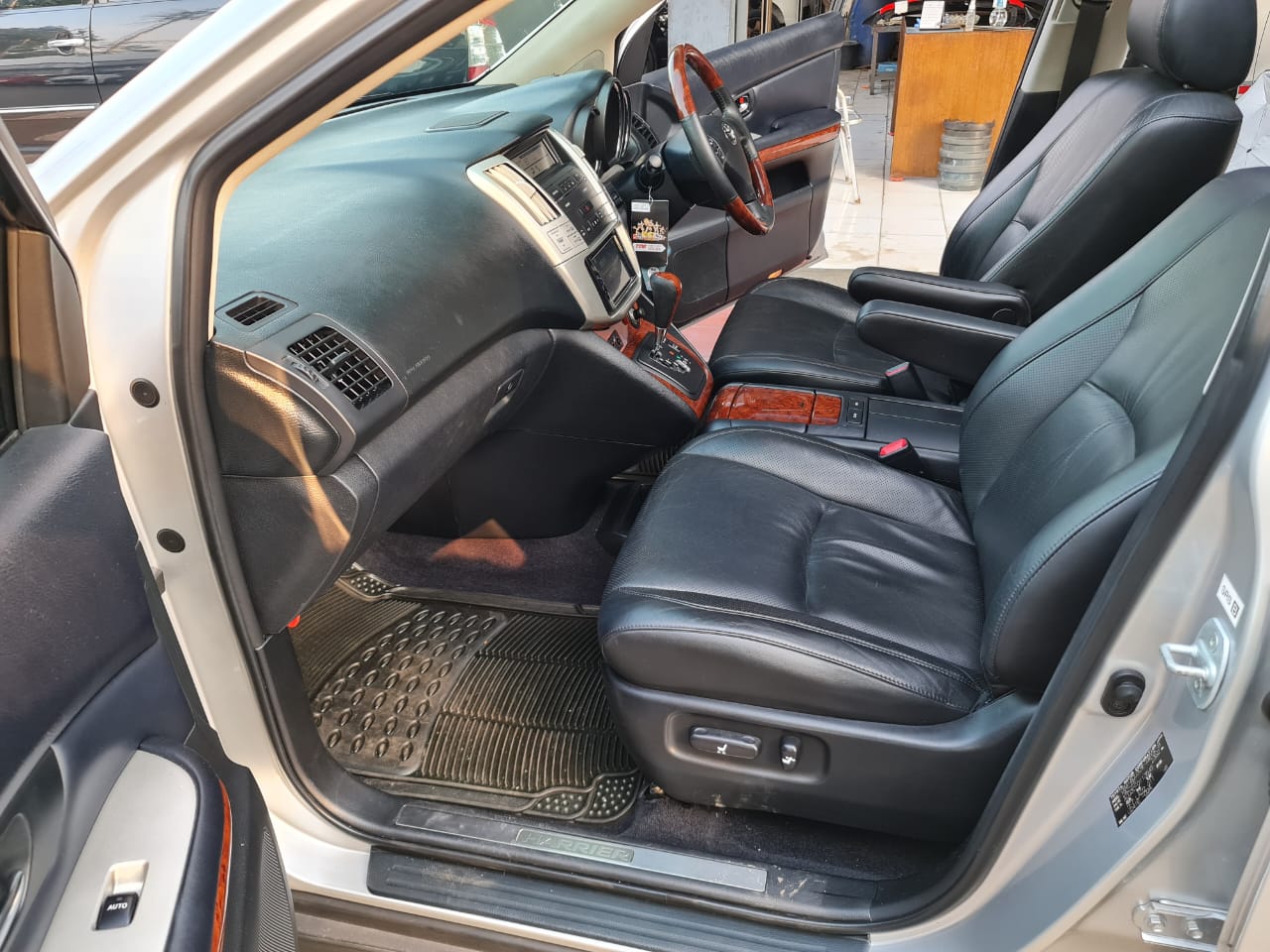 2010 Toyota Harrier 2010 Toyota Harrier