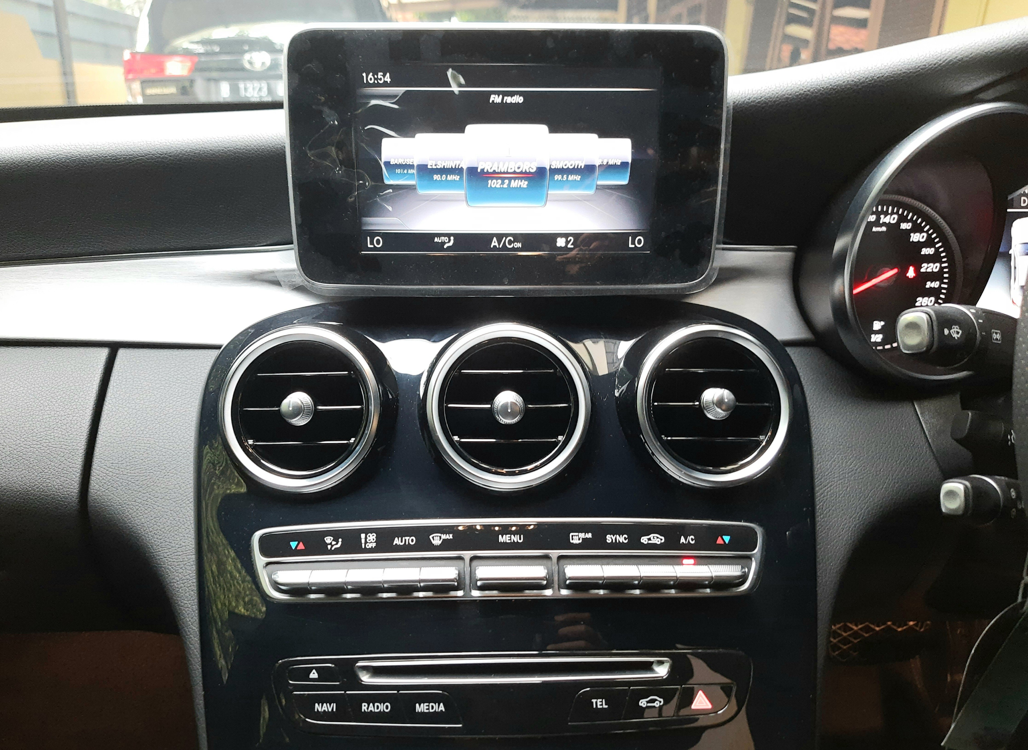 2018 Mercedes Benz C-Class Sedan 2018 Mercedes Benz C-Class Sedan