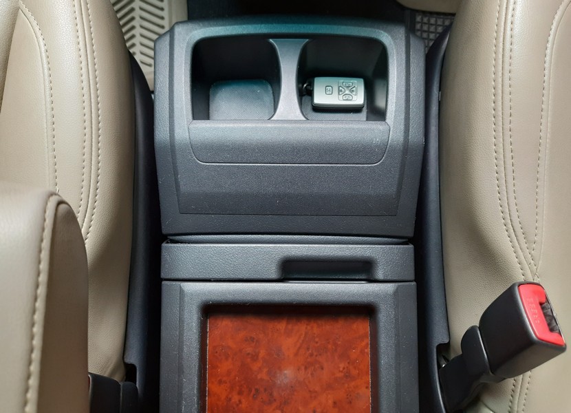 2011 Toyota Alphard 2011 Toyota Alphard