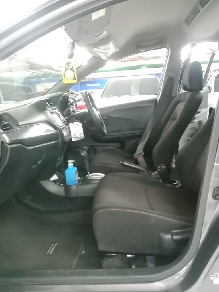 Dijual 2017 Honda Mobilio RS 1.5L AT RS 1.5L AT Bekas