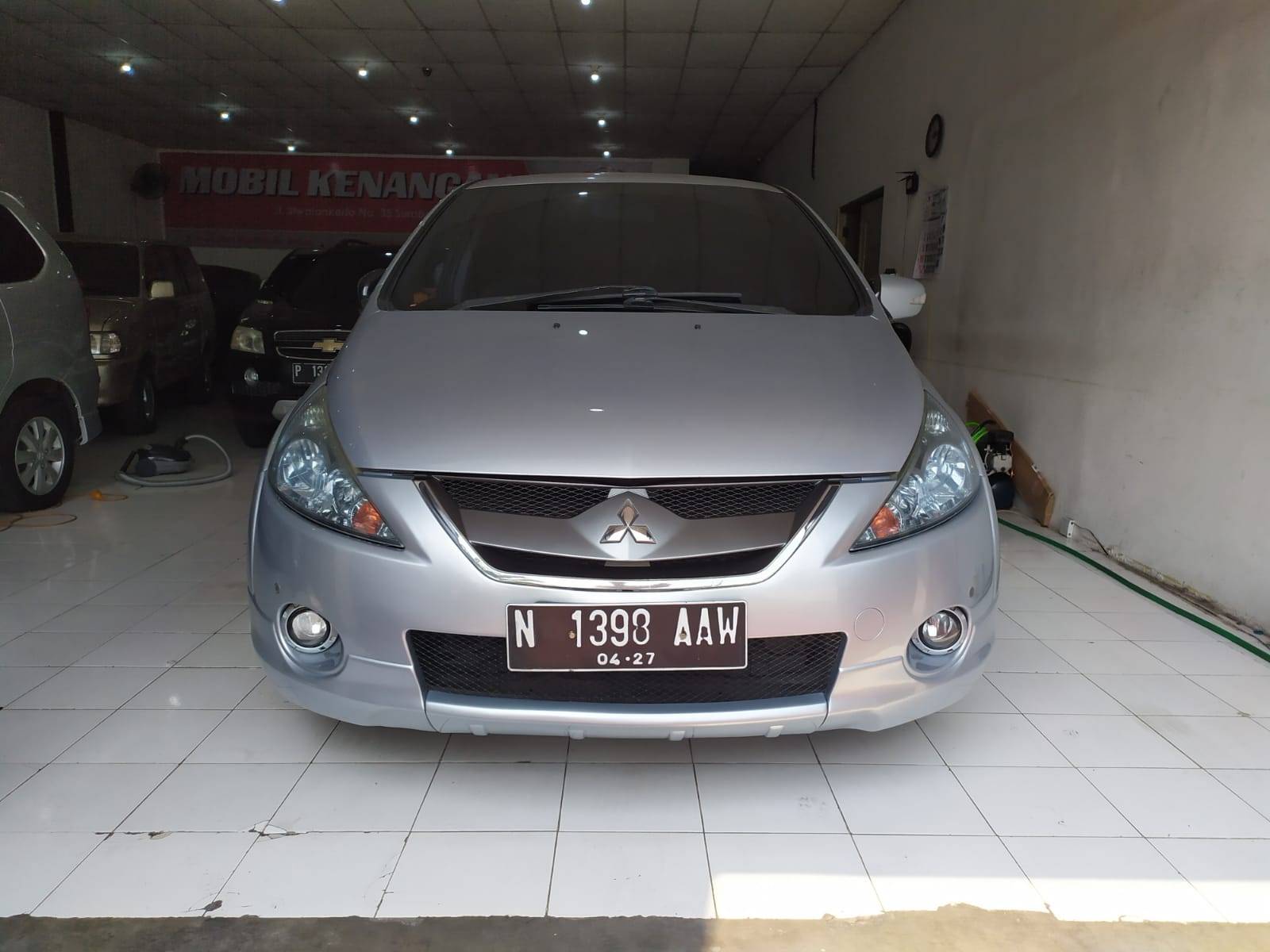 Kenapa Mitsubishi Grandis Tidak Laku Berapa konsumsi BBM Mitsubishi Grandis (2003-2011)? - Oto