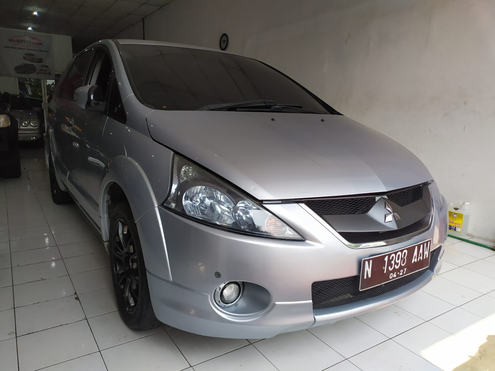 2010 Mitsubishi Grandis 2010 Mitsubishi Grandis