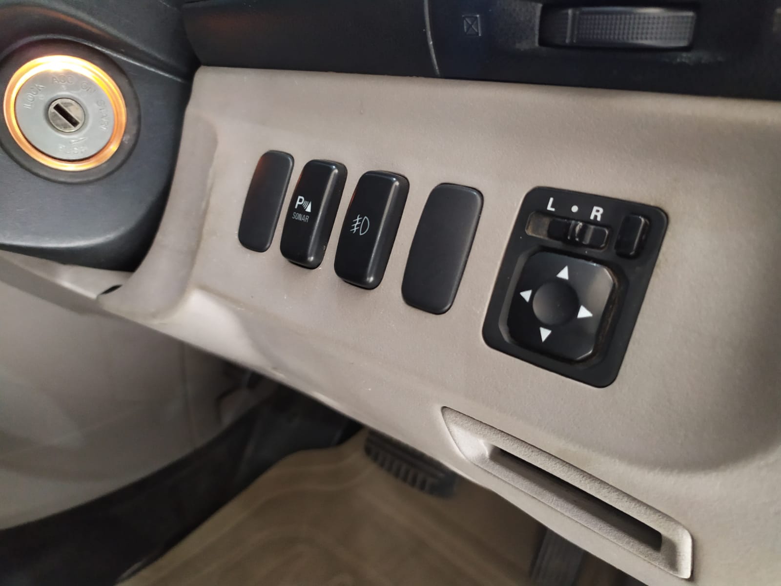 2010 Mitsubishi Grandis 2010 Mitsubishi Grandis