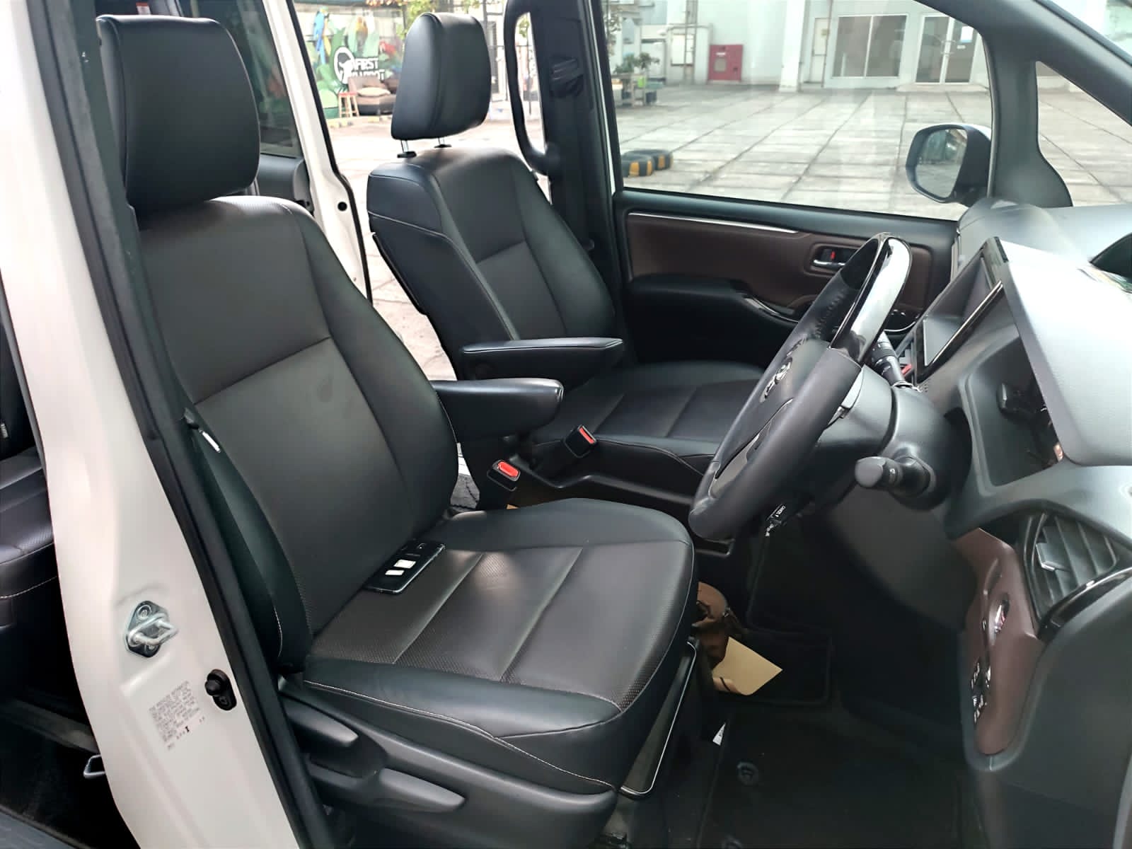 2017 Toyota Voxy 2017 Toyota Voxy