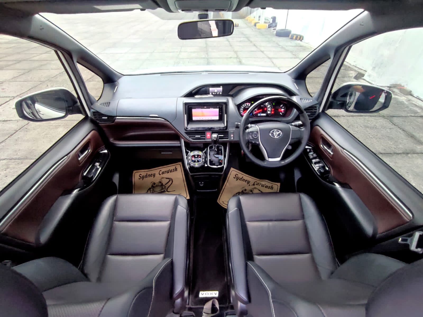 2017 Toyota Voxy 2017 Toyota Voxy