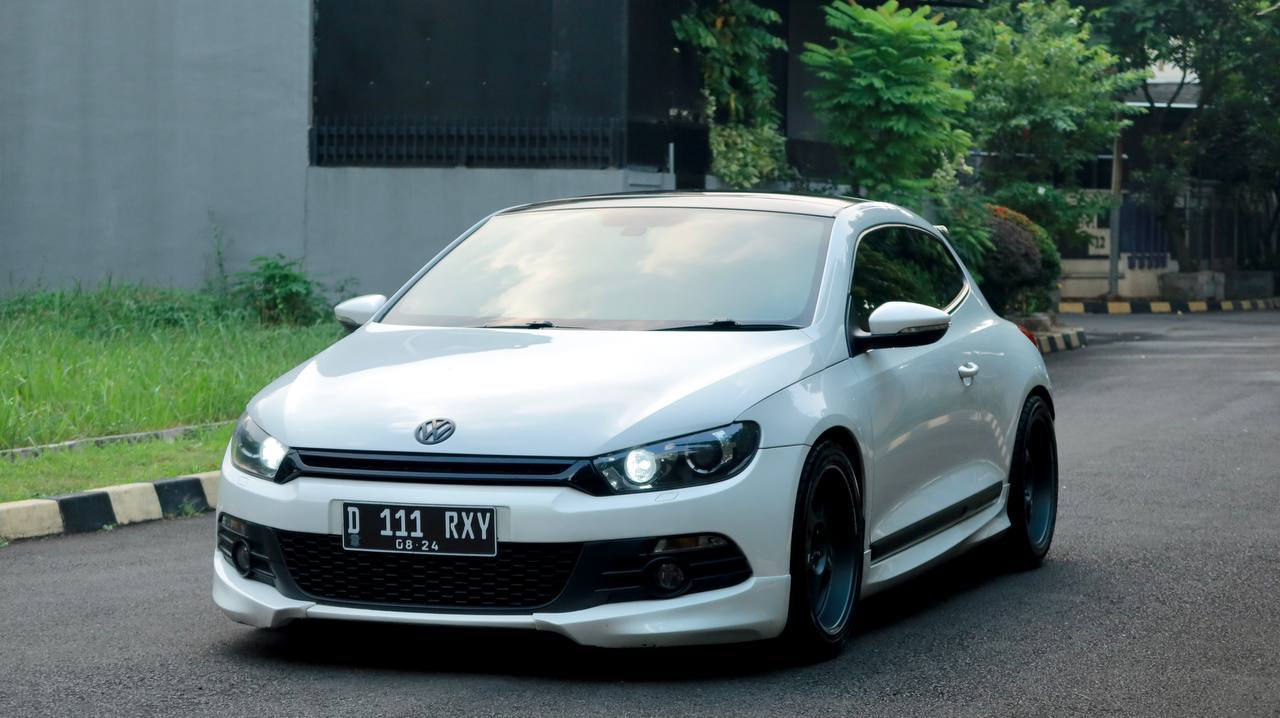 2010 Volkswagen Scirocco  2010 Volkswagen Scirocco