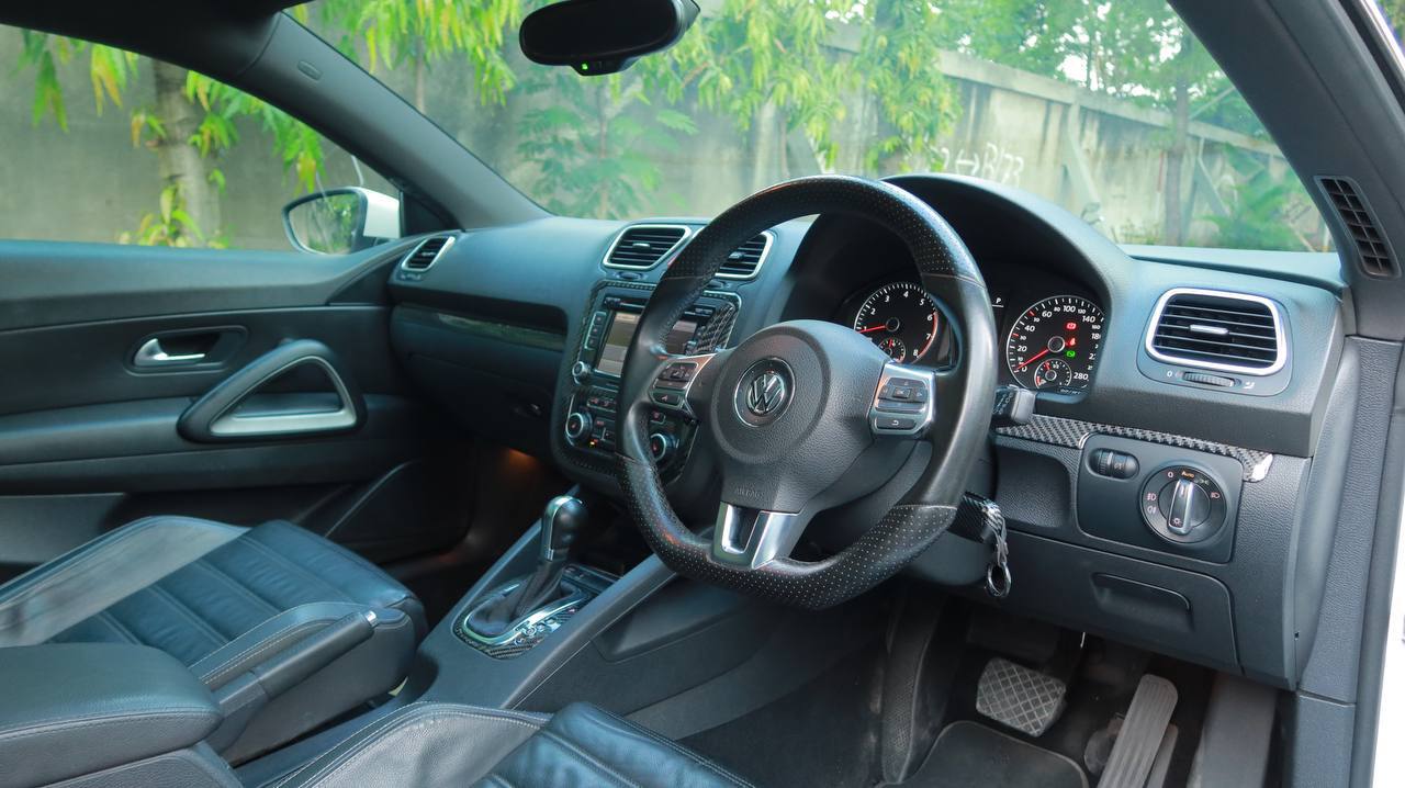 2010 Volkswagen Scirocco  2010 Volkswagen Scirocco