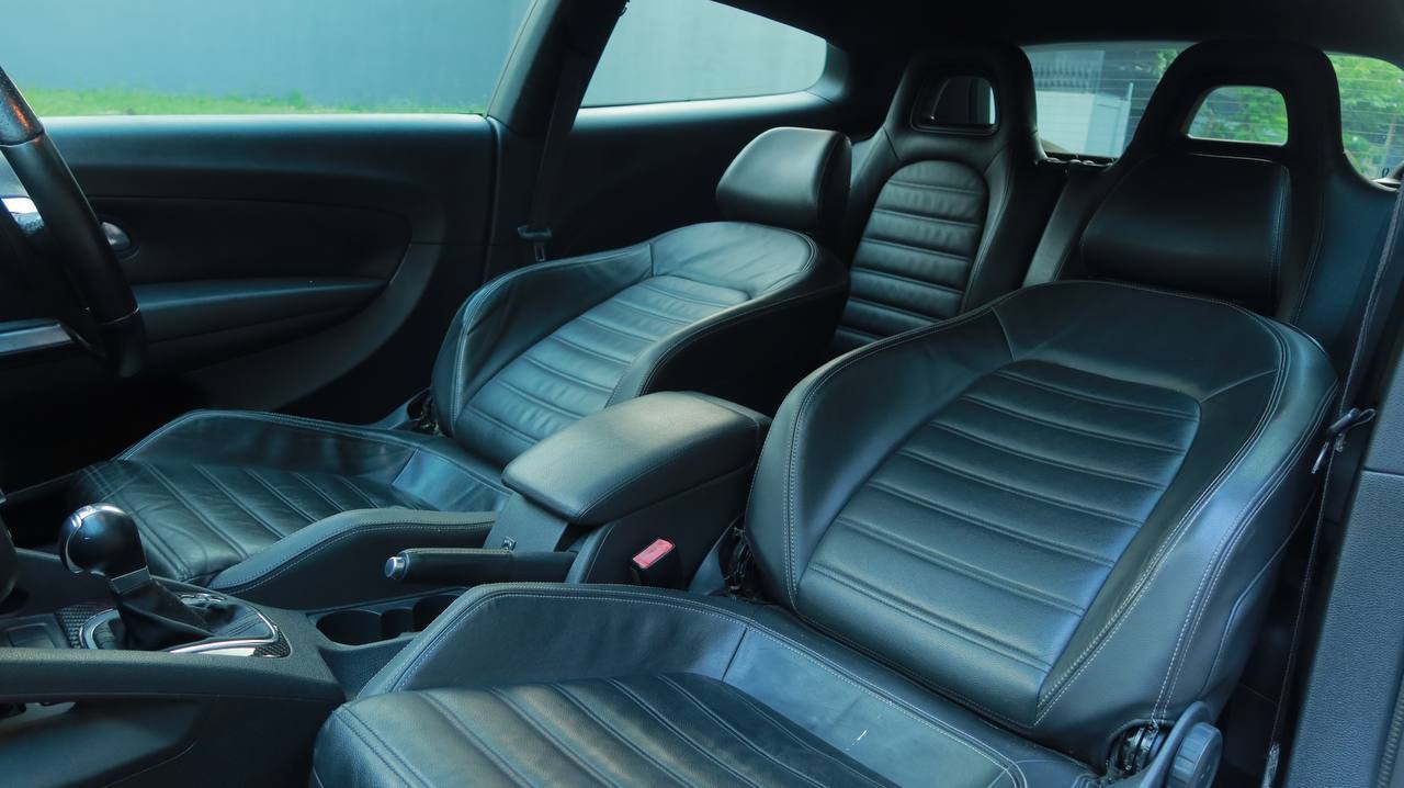 2010 Volkswagen Scirocco  2010 Volkswagen Scirocco