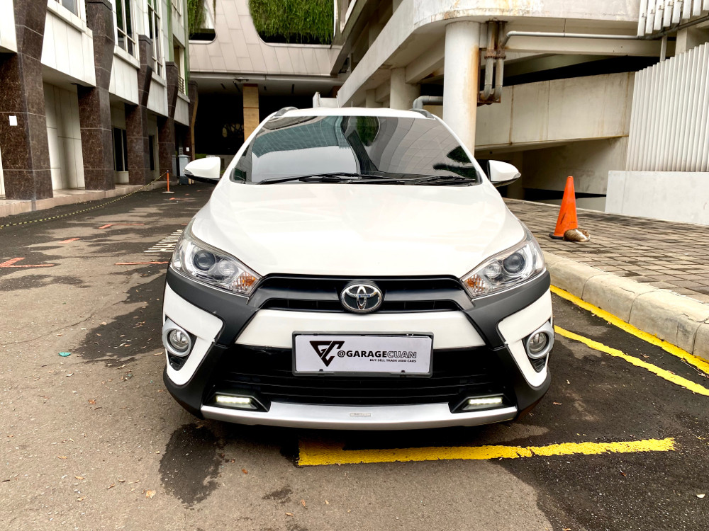 2017 Toyota Yaris Heykers 2017 Toyota Yaris Heykers