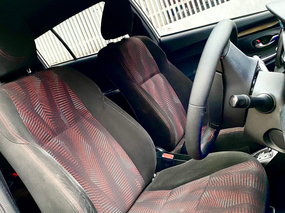 2017 Toyota Yaris Heykers 2017 Toyota Yaris Heykers