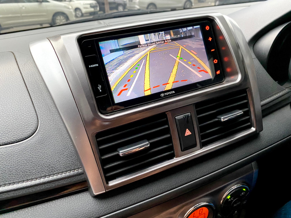 2017 Toyota Yaris Heykers 2017 Toyota Yaris Heykers