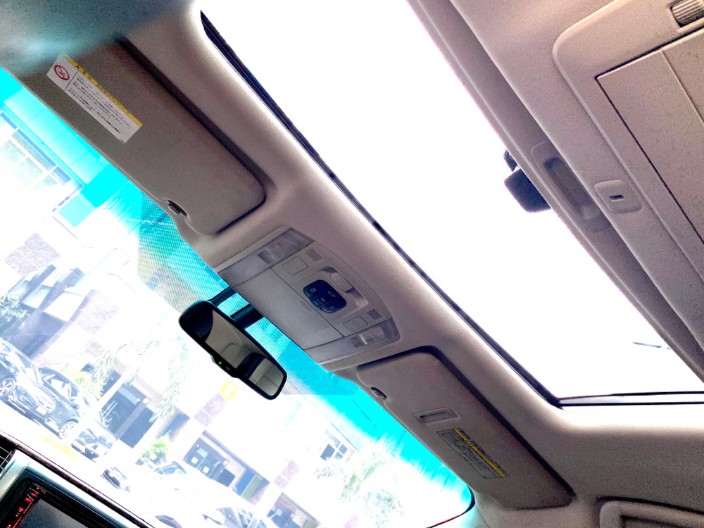 2013 Toyota Vellfire 2013 Toyota Vellfire