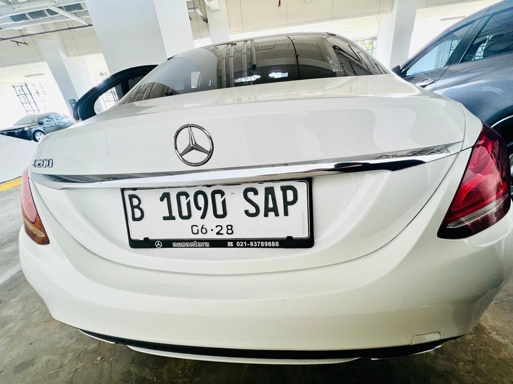 2018 Mercedes Benz C-Class Sedan 2018 Mercedes Benz C-Class Sedan