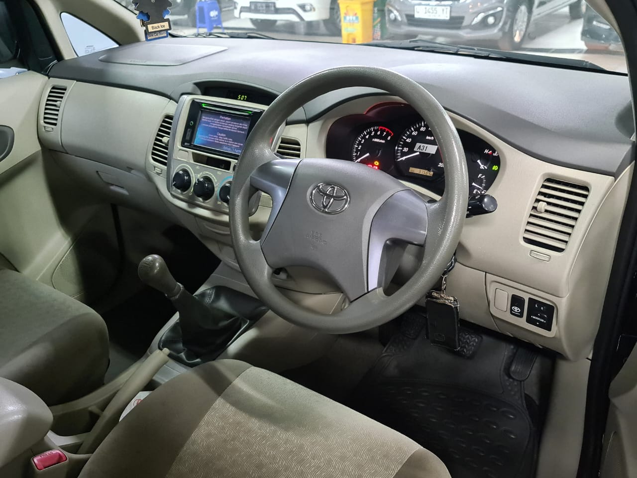 2015 Toyota Kijang Innova 2015 Toyota Kijang Innova