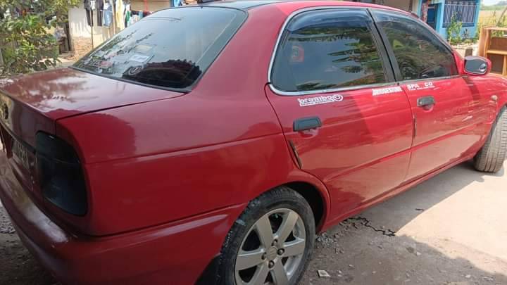 2000 Suzuki Baleno MT 2000 Suzuki Baleno MT
