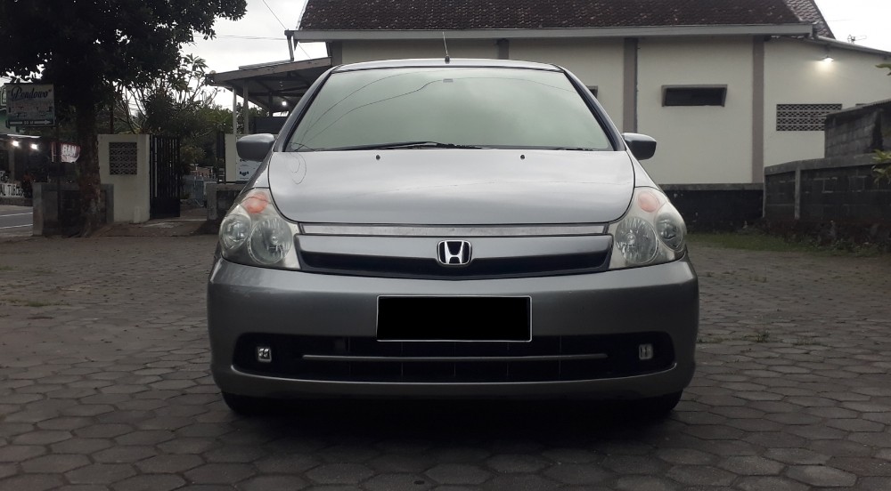 2005 Honda Stream