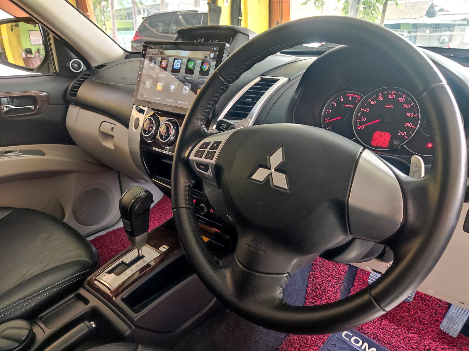 2014 Mitsubishi Pajero Sport 2014 Mitsubishi Pajero Sport