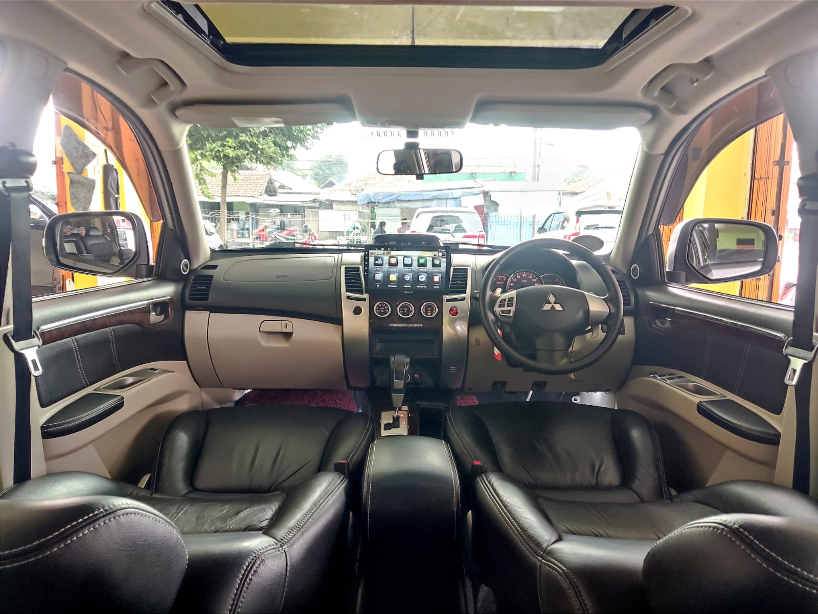 2014 Mitsubishi Pajero Sport 2014 Mitsubishi Pajero Sport