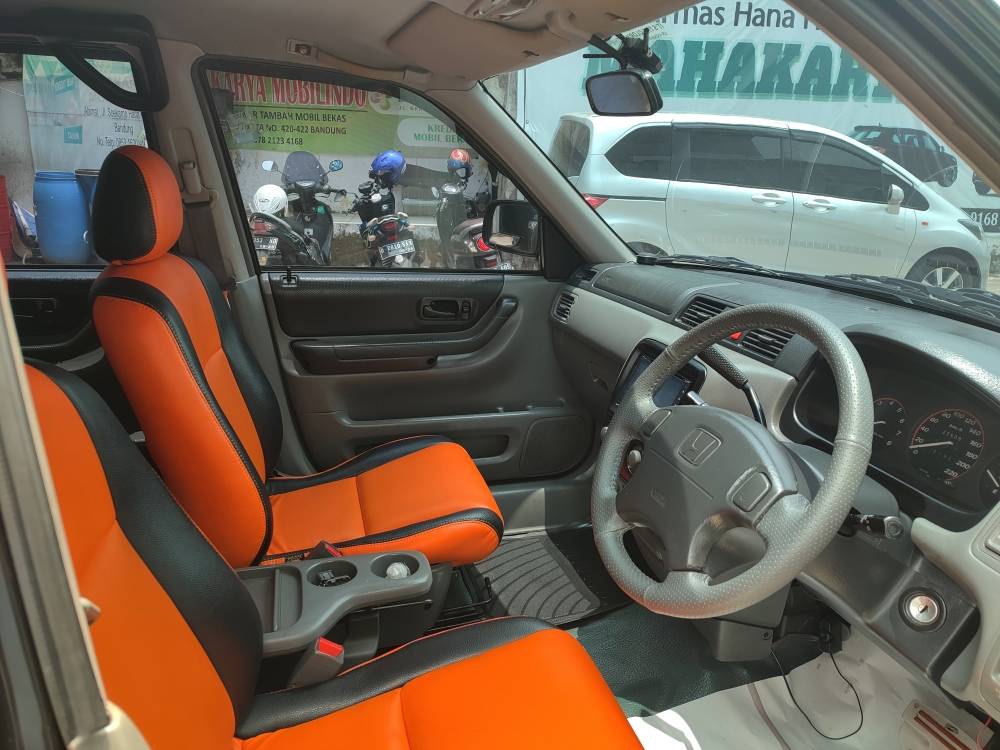 Old 2002 Honda CR-V  2.0L 2.0L