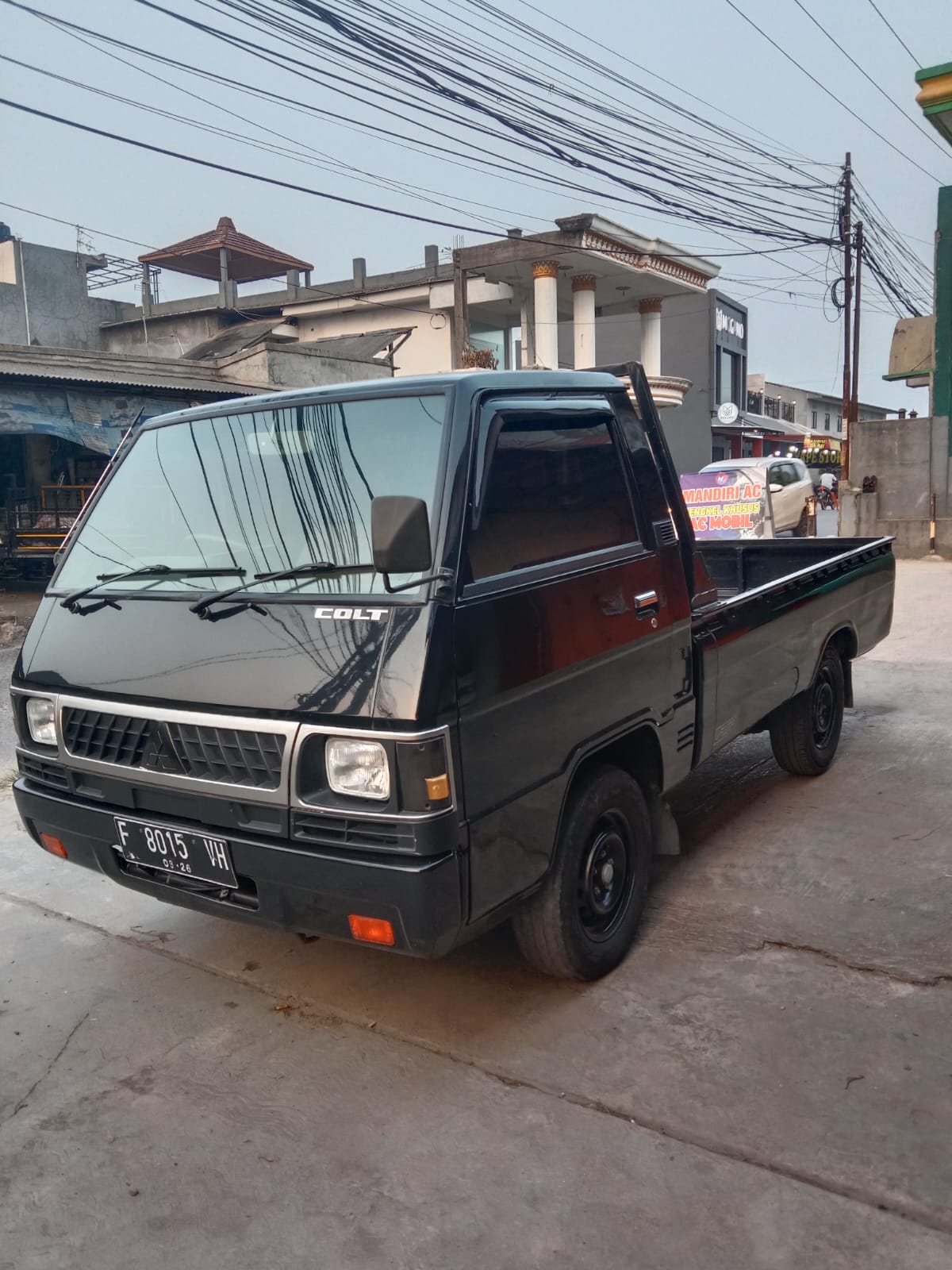 2021 Mitsubishi L300 2021 Mitsubishi L300