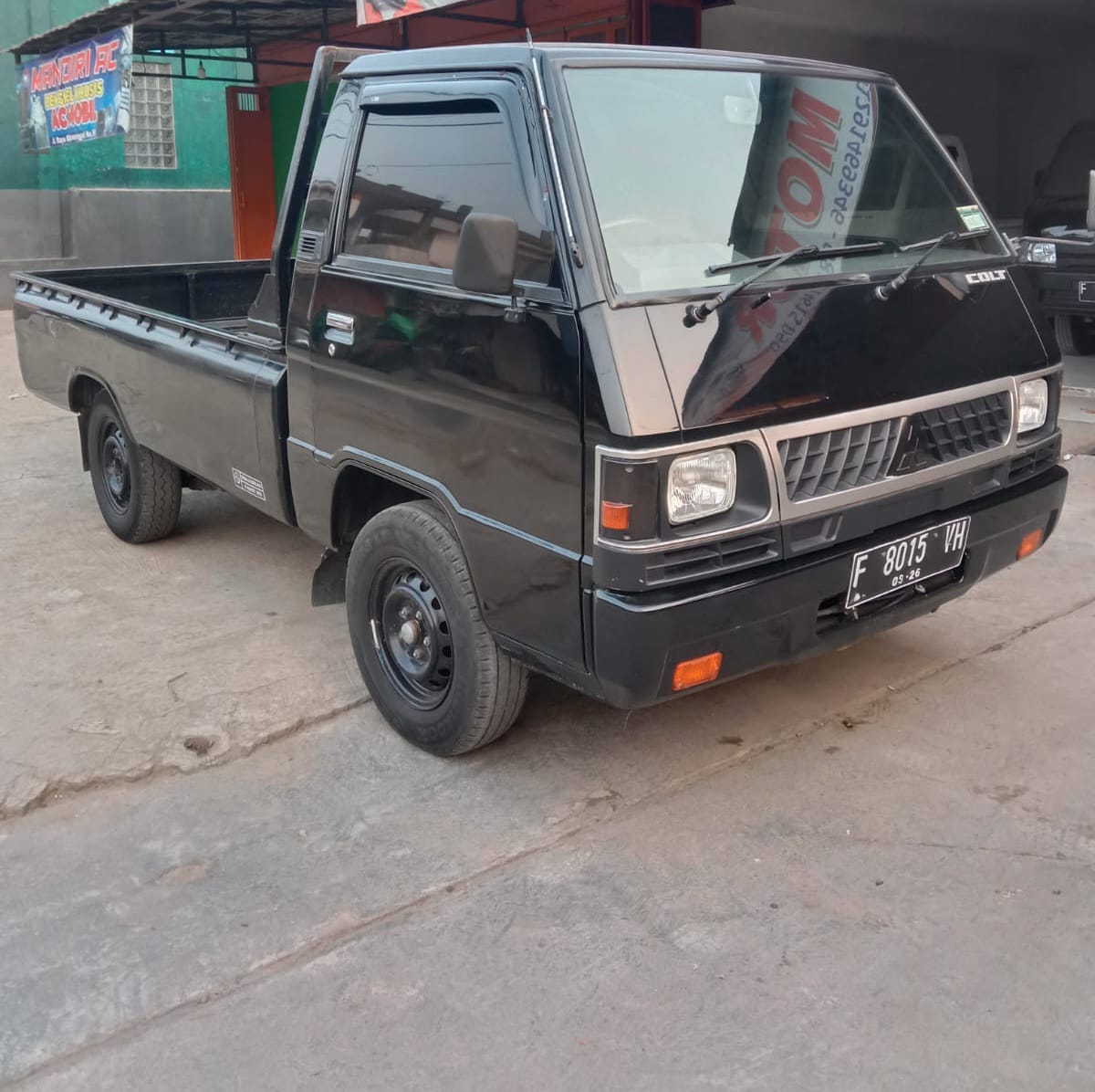 2021 Mitsubishi L300 2021 Mitsubishi L300