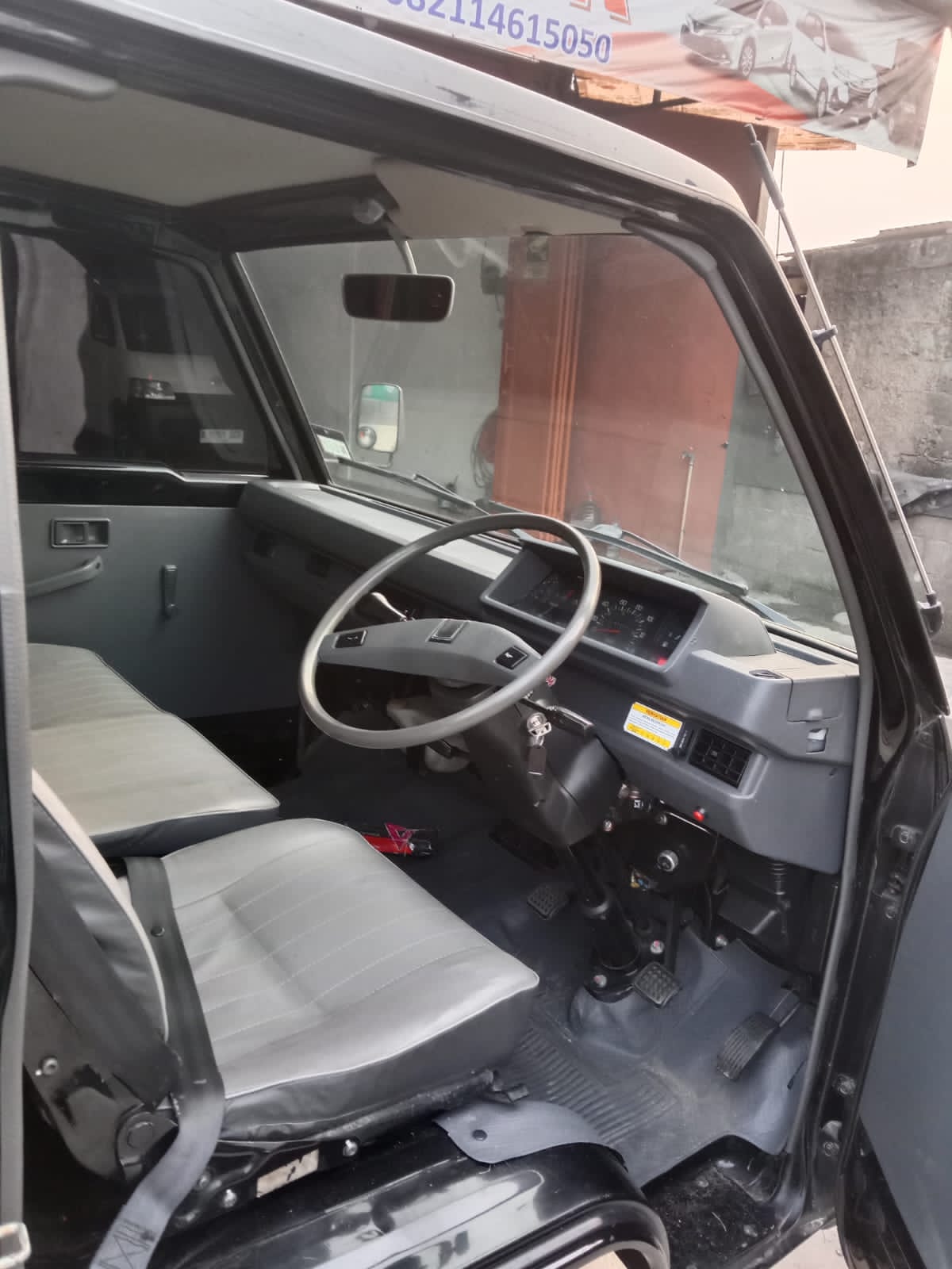 2021 Mitsubishi L300 2021 Mitsubishi L300