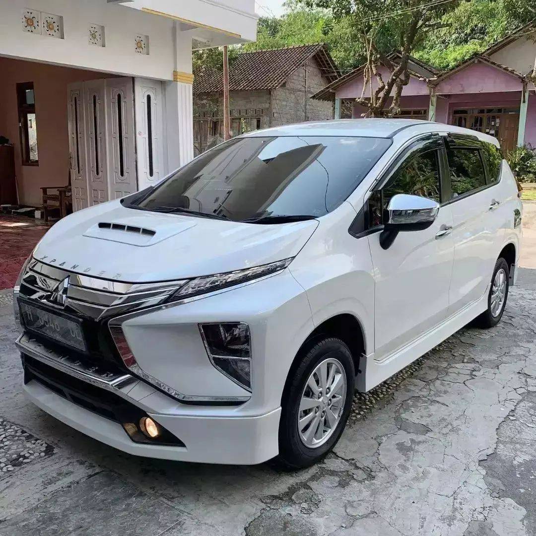 2019 Mitsubishi Xpander GLS M/T 2019 Mitsubishi Xpander GLS M/T