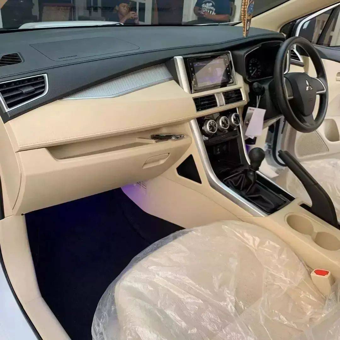 2019 Mitsubishi Xpander GLS M/T 2019 Mitsubishi Xpander GLS M/T