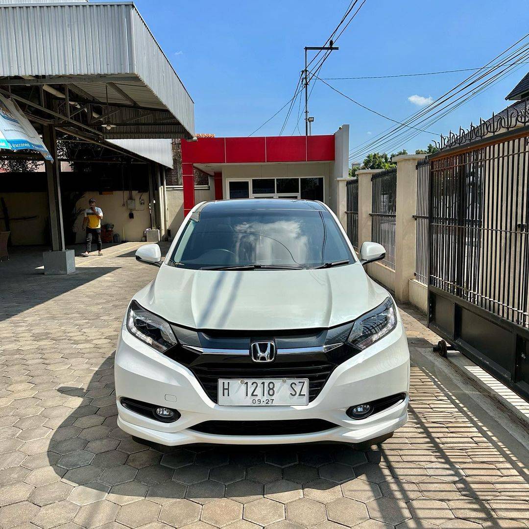 2017 Honda HRV  Prestige 1.8 AT Bekas 2017 Honda HRV  Prestige 1.8 AT Bekas