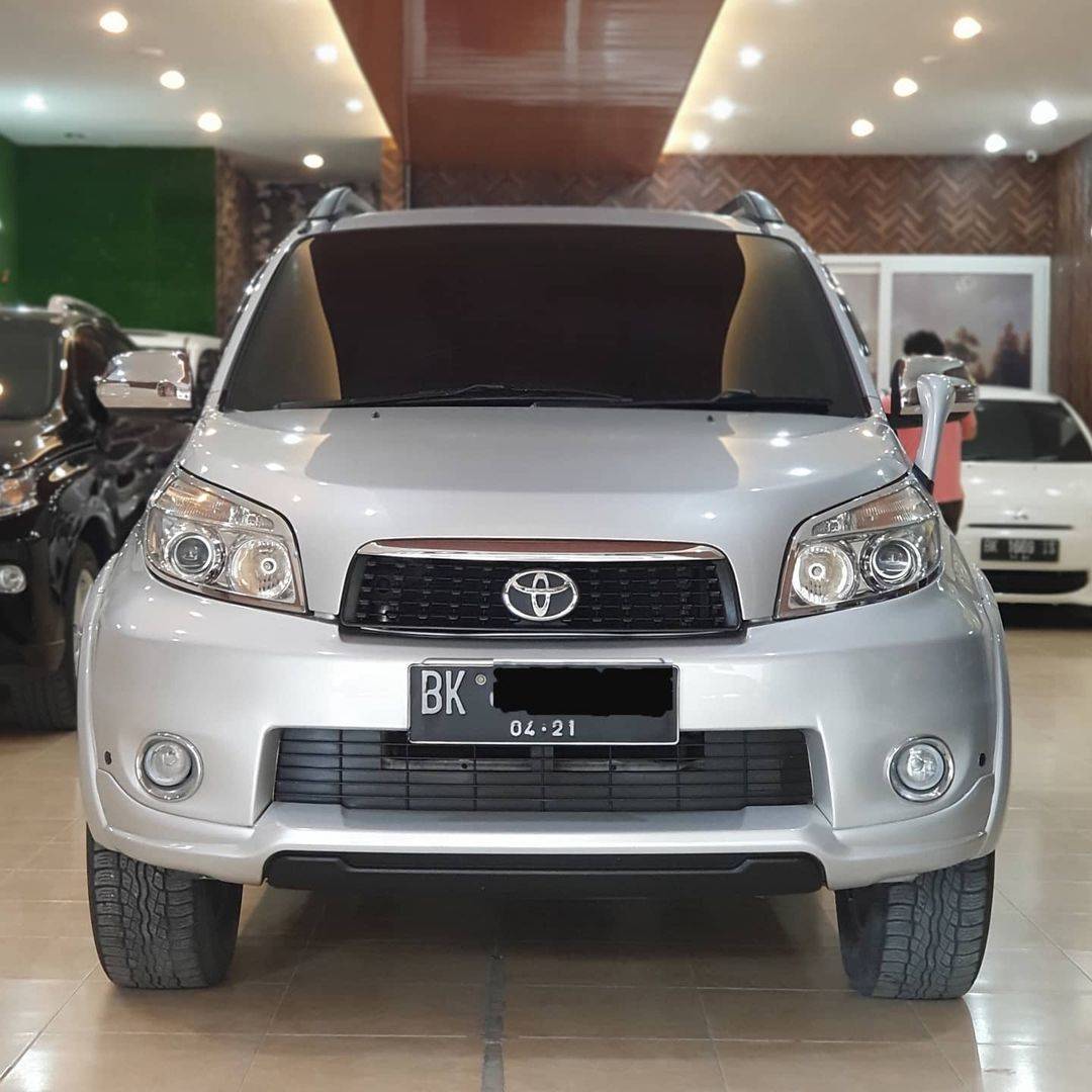 Second Hand 2011 Toyota Rush Second Hand 2011 Toyota Rush