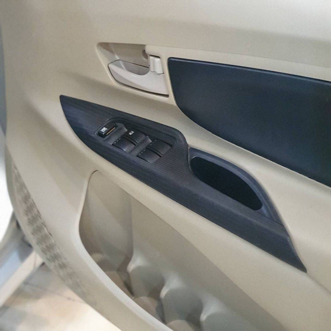 2012 Daihatsu Xenia 2012 Daihatsu Xenia